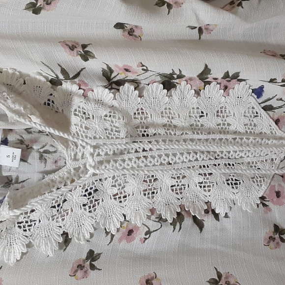 Hailey & Co. Top - Picture 3 of 5